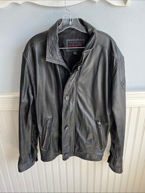CARLO FERRE GENUINE LEATHER JACKET, SIZE 2XL